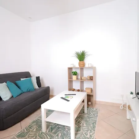 Holiday home Le Pietra - Charmante Echoppe Proche Centre-ville *